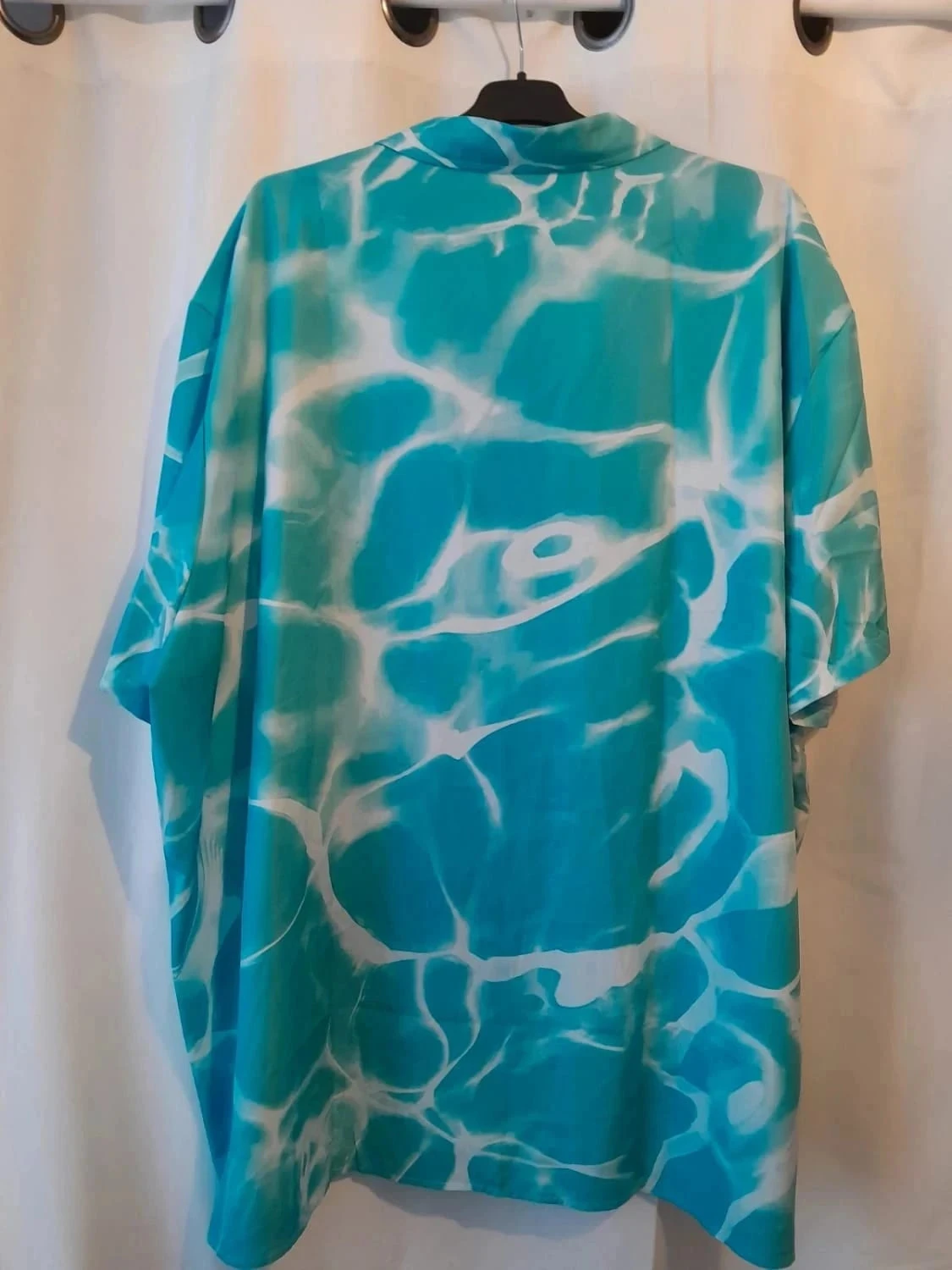 Blusa tamanho grande, estampa azul e branca, tamanho 6XL – photo 7